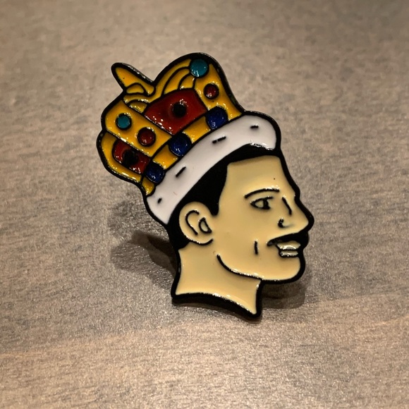 🎉HP🎉 Freddie Mercury Enamel Pin - Picture 2 of 6